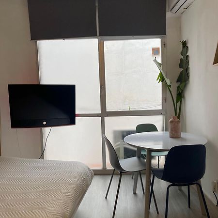 Comodo Apartamento A Pasos De La Gran Via Madrid Luaran gambar