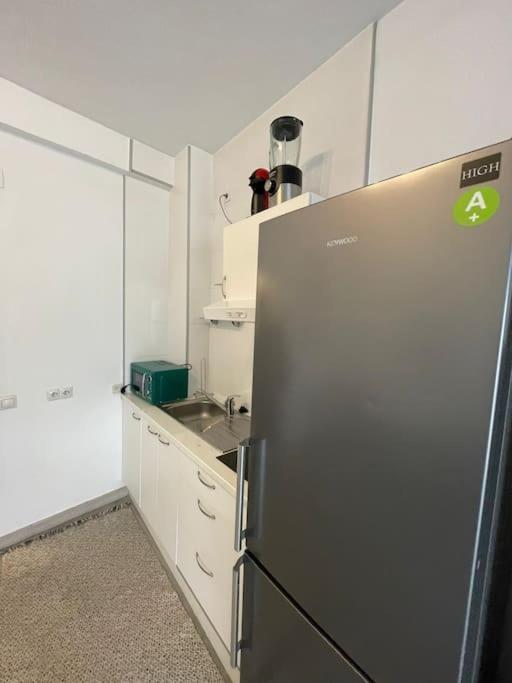 Comodo Apartamento A Pasos De La Gran Via Madrid Luaran gambar