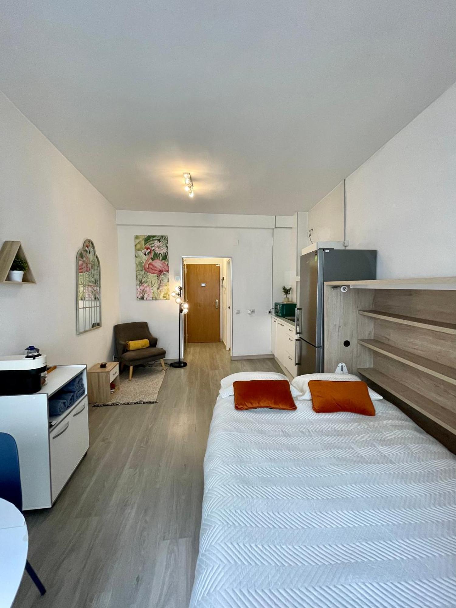 Comodo Apartamento A Pasos De La Gran Via Madrid Luaran gambar